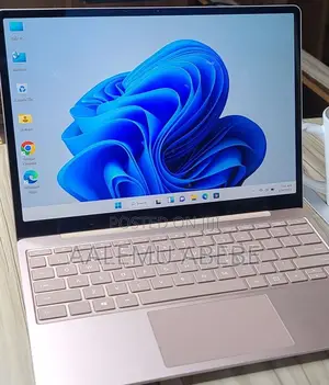 New Laptop Microsoft Surface Go 2 8GB Intel Core I5 SSD 256GB