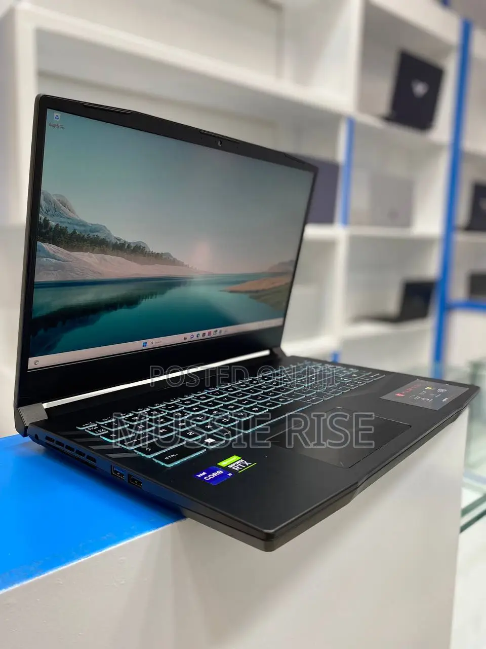 New Laptop MSI Pulse GL76 16GB Intel Core I9 SSD 1T