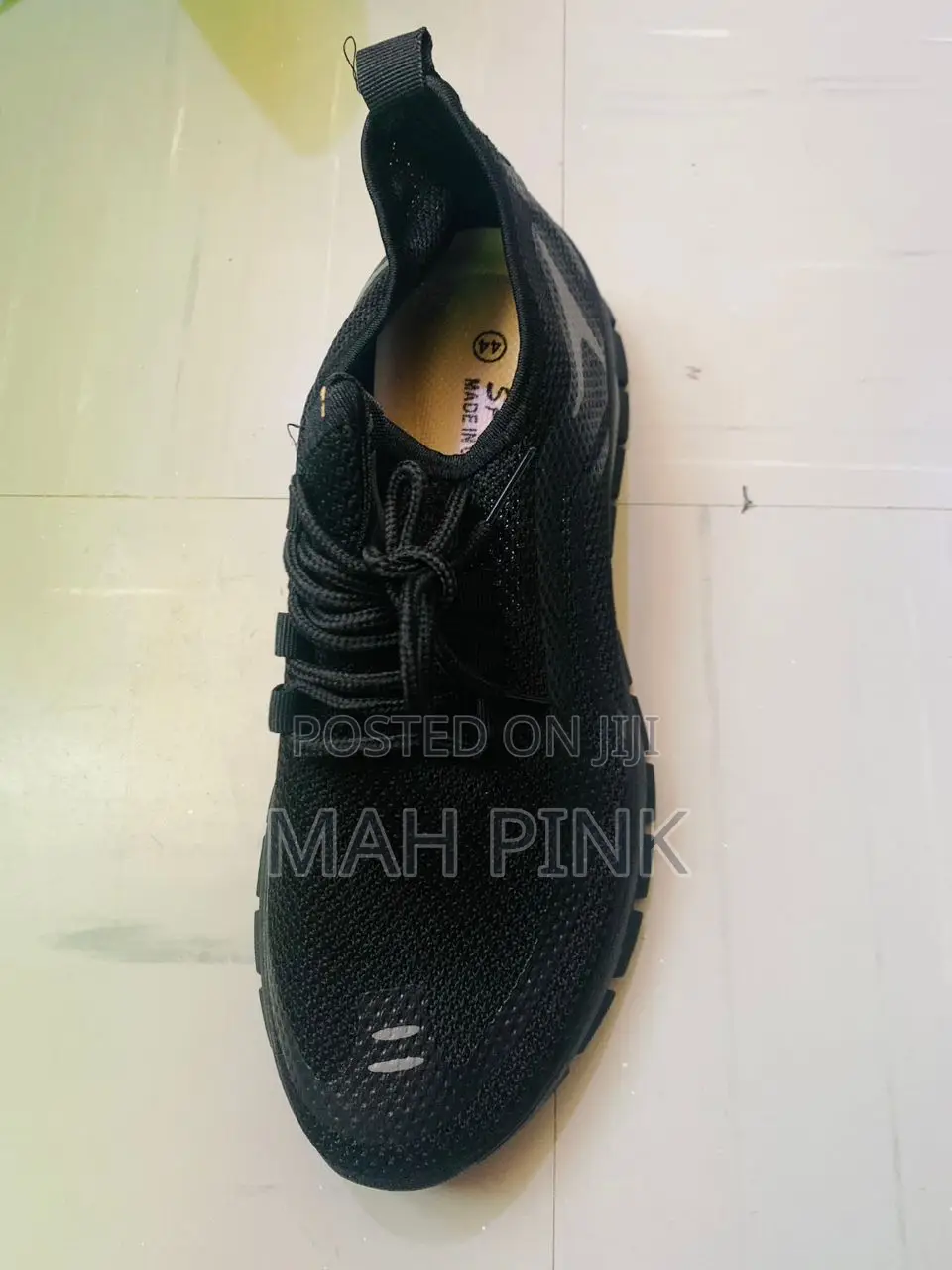 Comfy Black Men's Shoe