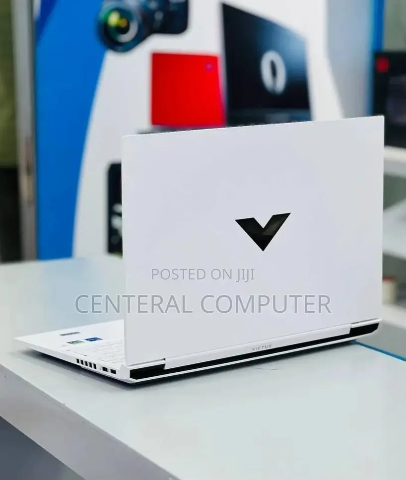 New Laptop HP Victus 16 16GB Intel Core I7 SSD 512GB
