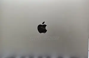 New Laptop Apple MacBook Pro 2018 8GB Intel Core I5 SSD 256GB