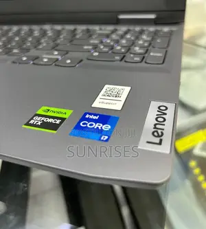 New Laptop Lenovo 500e 16GB Intel Core I7 SSD 512GB