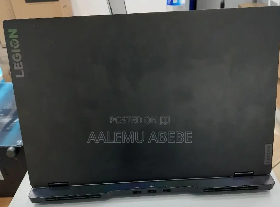 New Laptop Lenovo Legion 7 16GB AMD Ryzen 7 SSD 1T
