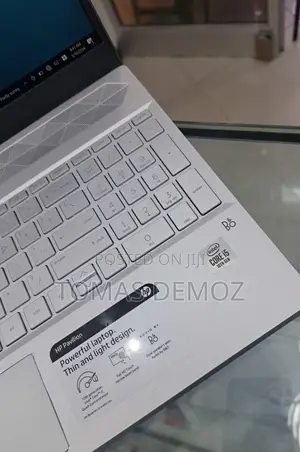 New Laptop HP Pavilion 15 12GB Intel Core I5 SSD 512GB