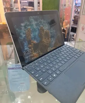 Photo - New Laptop Microsoft Surface 4GB Intel Core 2 Quad SSD 72GB