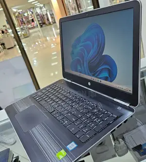 New Laptop HP Pavilion 15 8GB Intel Core I5 SSD 512GB