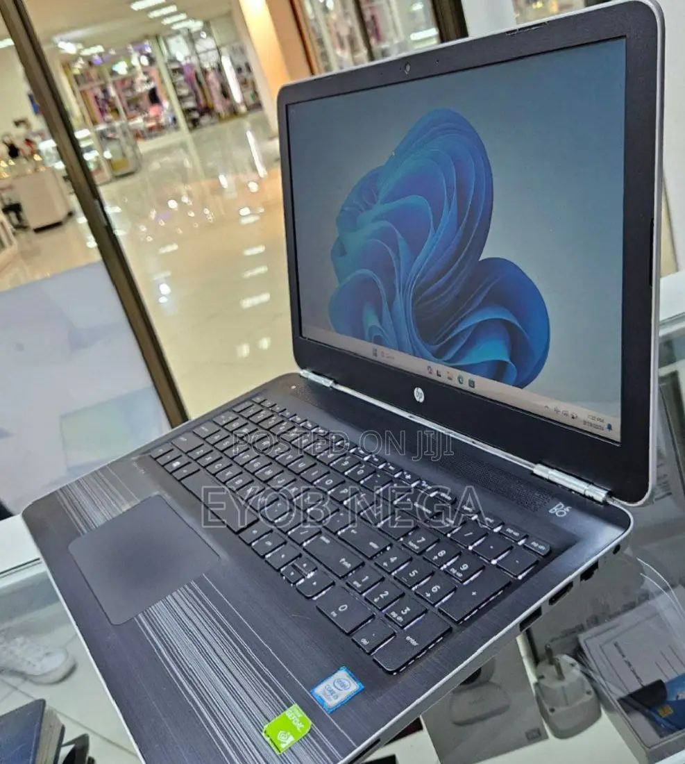 New Laptop HP Pavilion 15 8GB Intel Core I5 SSD 512GB