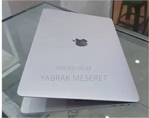 New Laptop Apple MacBook Pro 2017 8GB Intel Core I5 SSD 256GB