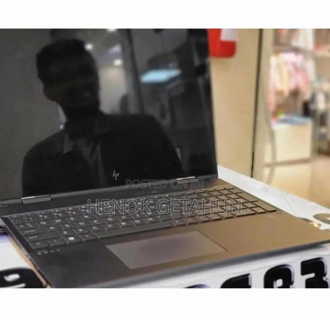 New Laptop HP Envy X360 8GB AMD Ryzen 5 SSD 512GB