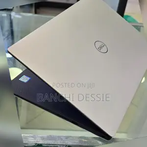 Photo - New Laptop Dell XPS 15 16GB Intel Core i9 SSD 512GB