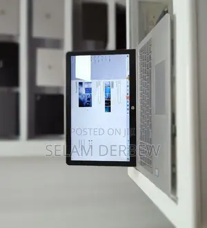 Photo - Laptop HP Pavilion 11 8GB Intel Core I5 HDD 1T