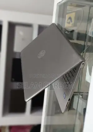 Laptop HP Pavilion 11 8GB Intel Core I5 HDD 1T