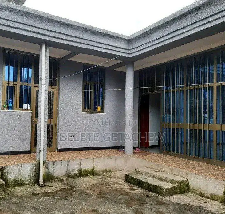 2bdrm House in Ayat,  L-Shape House, Yeka for sale