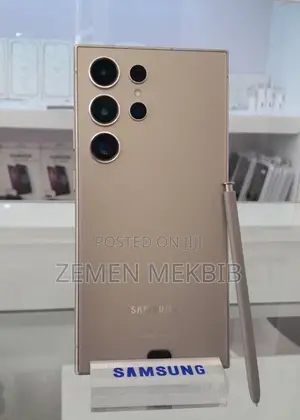 Photo - New Laptop Samsung 8GB SSD 256GB