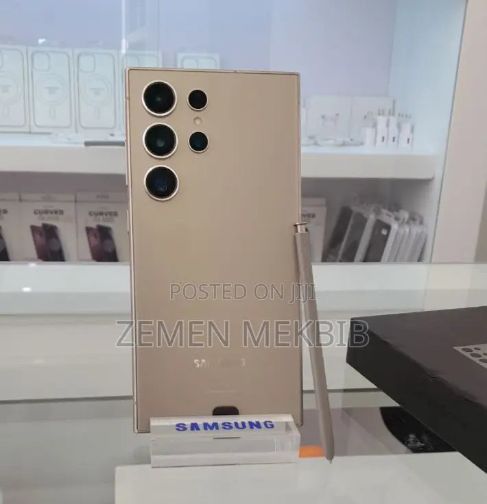 New Laptop Samsung 8GB SSD 256GB