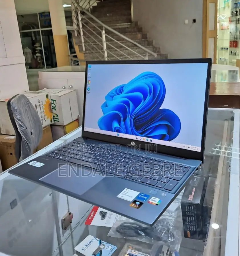 New Laptop HP Pavilion 15 16GB Intel Core I5 SSD 1T