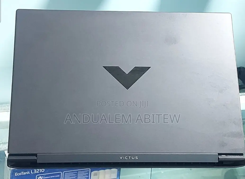New Laptop HP Victus 15 16GB Intel Core I7 SSD 1T
