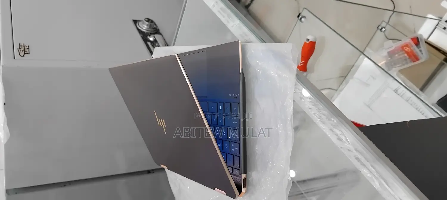 New Laptop HP Spectre X360 16GB Intel Core I7 SSD 1T