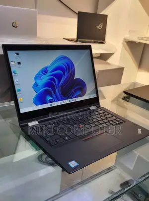 Photo - New Laptop Lenovo ThinkPad Yoga 370 16GB Intel Core i5 SSD 512GB