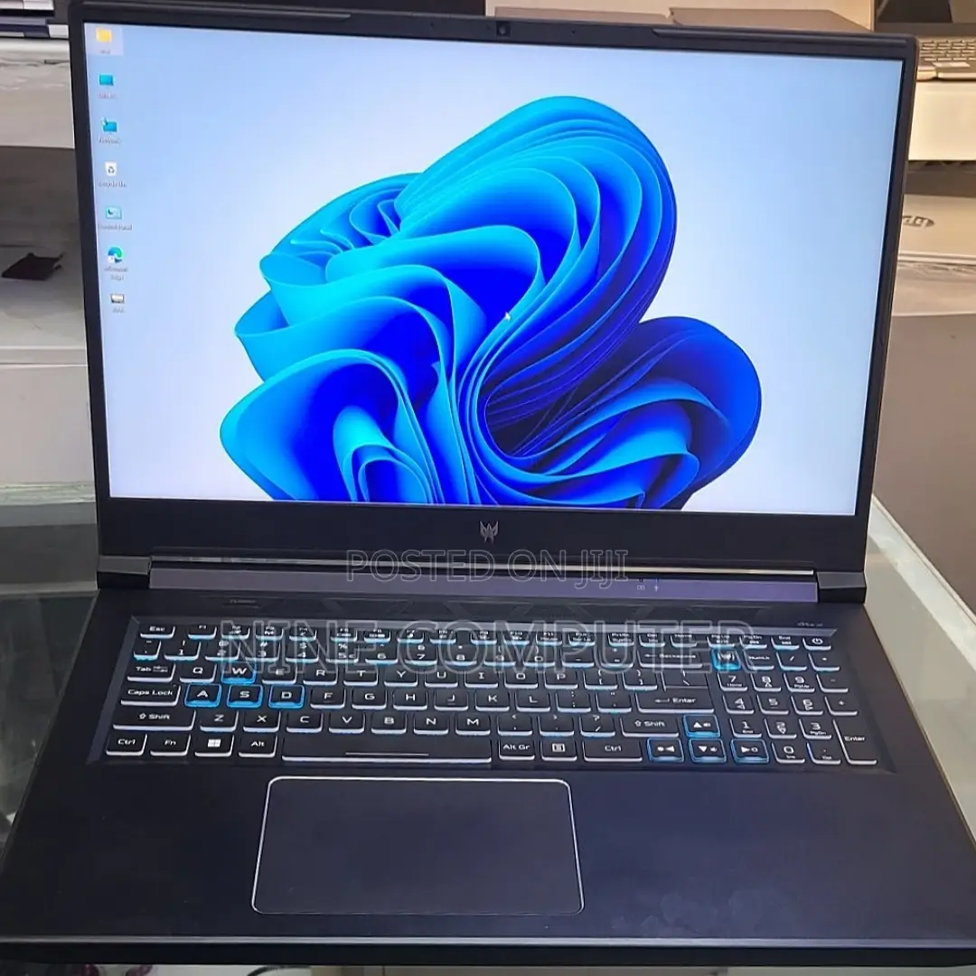 New Laptop Acer Predator Helios 300 16GB Intel Core I9 SSD 1T