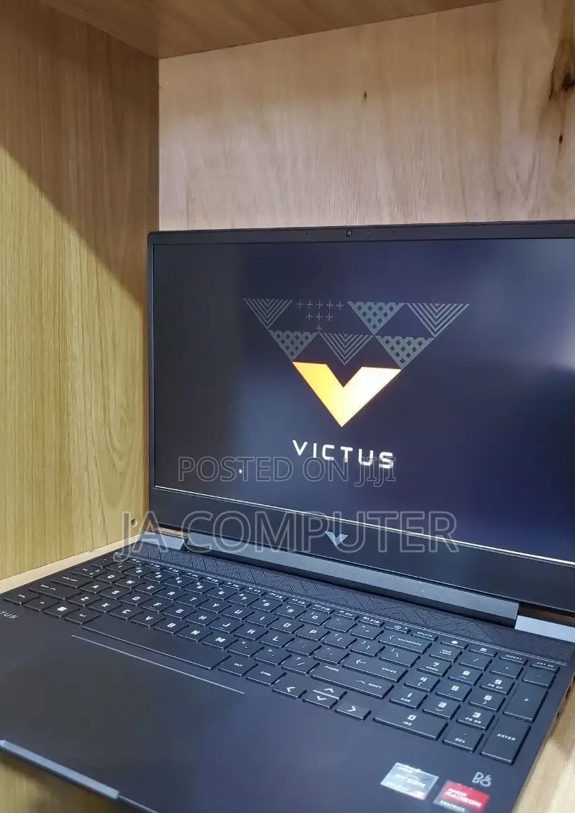 New Laptop HP Victus 15 16GB AMD Ryzen 5 SSD 512GB