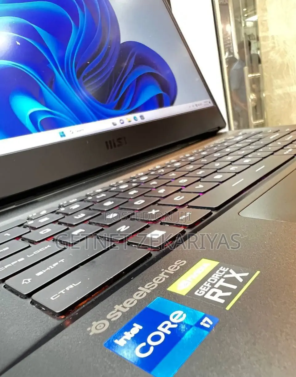 New Laptop MSI GP75 Leopard 16GB Intel Core I7 SSD 1T