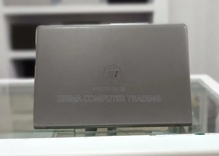 New Laptop HP Pavilion 15 8GB Intel Core I5 HDD 1T