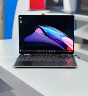 New Laptop HP Spectre 16GB Intel Core I7 SSD 1T