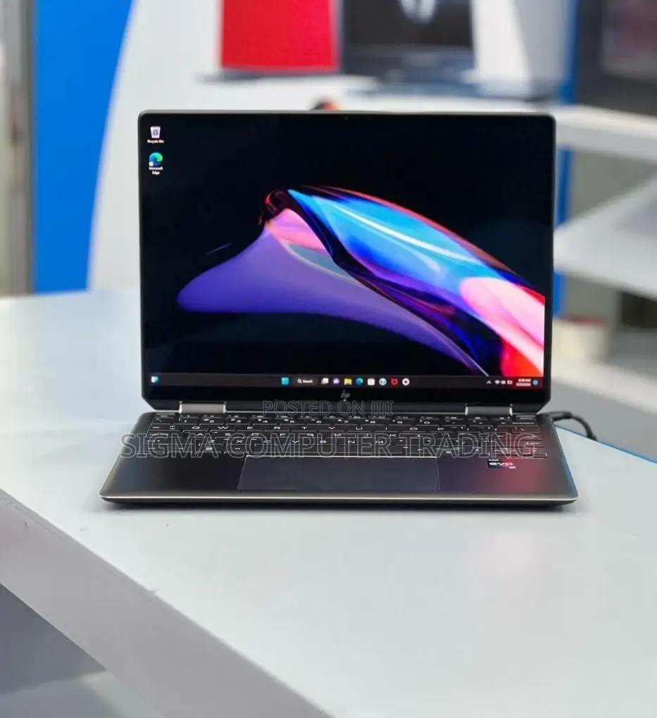 New Laptop HP Spectre 16GB Intel Core I7 SSD 1T