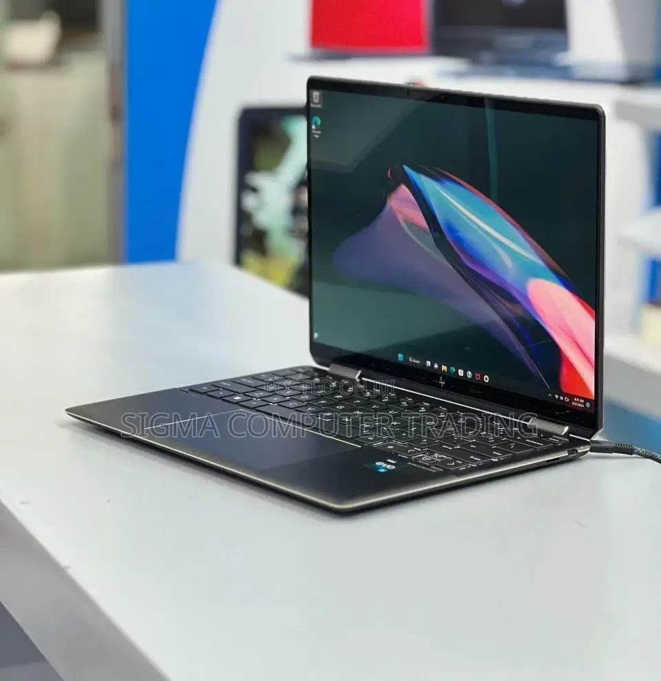 New Laptop HP Spectre 16GB Intel Core I7 SSD 1T
