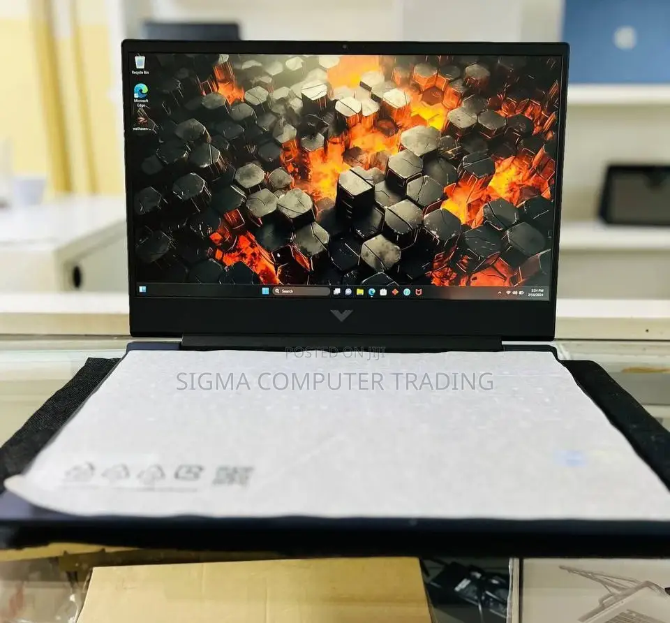 New Laptop HP Victus 15 8GB Intel Core I5 SSD 512GB