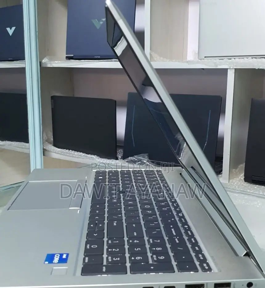 New Laptop HP 8GB Intel Core I5 SSD 512GB