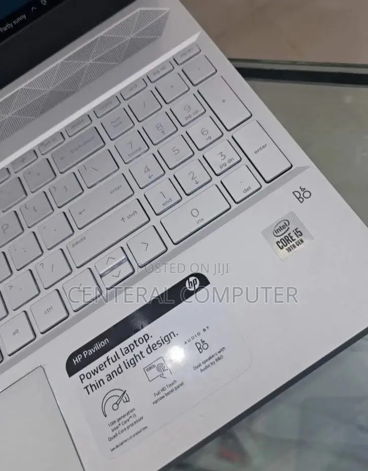 New Laptop HP Pavilion 17z 12GB Intel Core I5 SSD 512GB