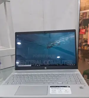 New Laptop HP Pavilion 17z 12GB Intel Core I5 SSD 512GB