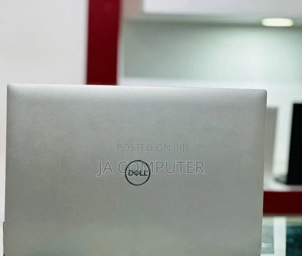 New Laptop Dell XPS 15 32GB Intel Core I7 SSD 1T