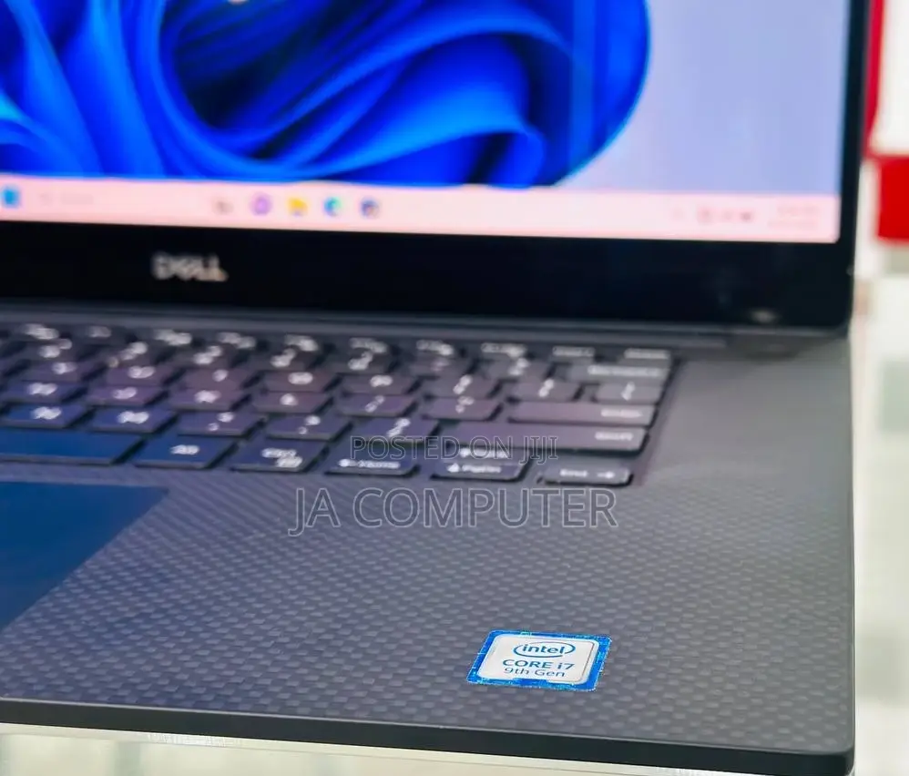 New Laptop Dell XPS 15 32GB Intel Core I7 SSD 1T