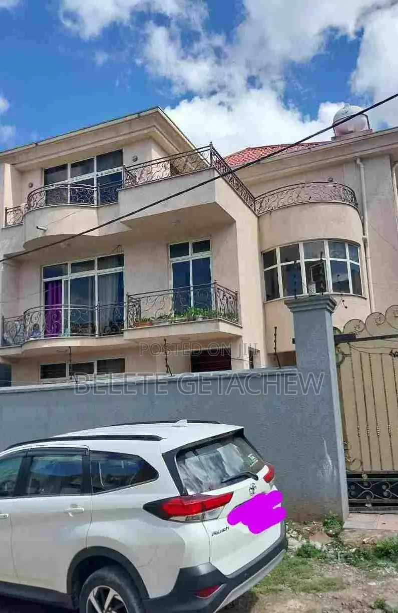 7bdrm House in Semit, B+G+2 Luxury, Bole for sale