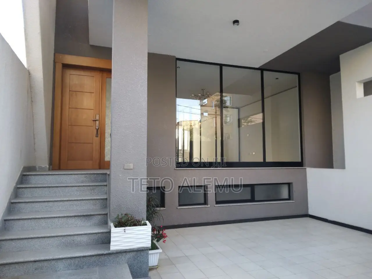 6bdrm House in የሚሸጥ ቤት ብልብላ, Bole for sale