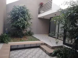 6bdrm House in የሚሸጥ ቤት ብልብላ, Bole for sale