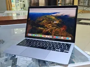 Photo - New Laptop Apple MacBook Air 2020 M1 8GB Apple M1 SSD 256GB