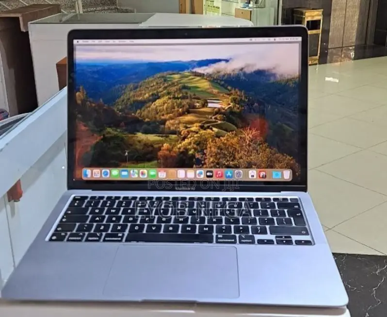 New Laptop Apple MacBook Air 2020 M1 8GB Apple M1 SSD 256GB