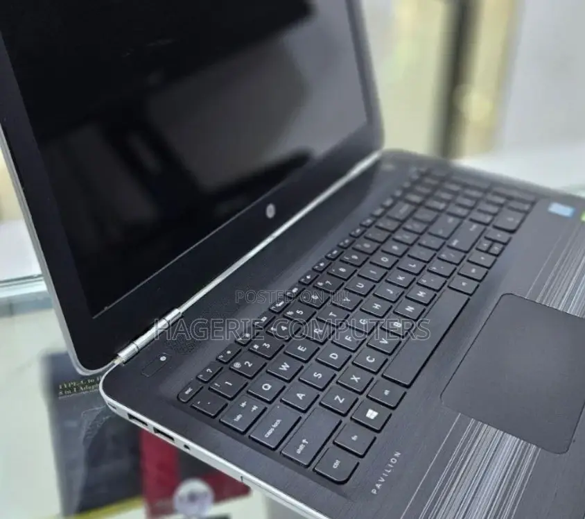 Laptop HP Pavilion 15-Cs3063cl 8GB Intel Core I5 SSD 512GB