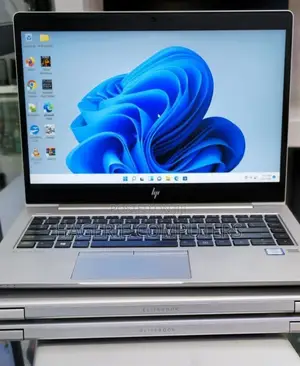 Photo - Laptop HP EliteBook 840 G5 16GB Intel Core i5 SSD 512GB