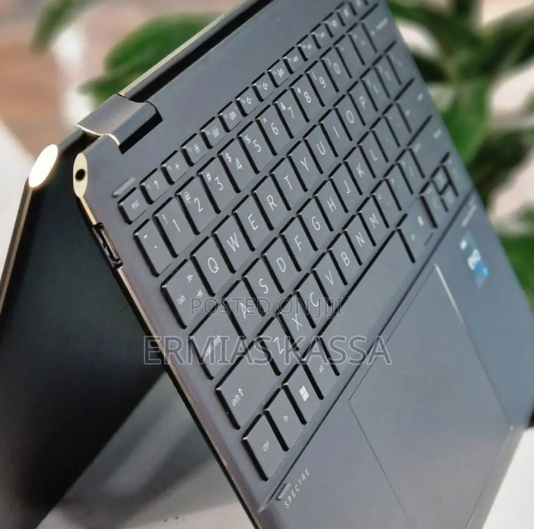 New Laptop HP Spectre X360 16GB Intel Core I7 SSD 1T