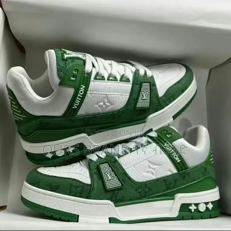 High Master Quality Louis Vuitton Trainer's Low Cut Shoes