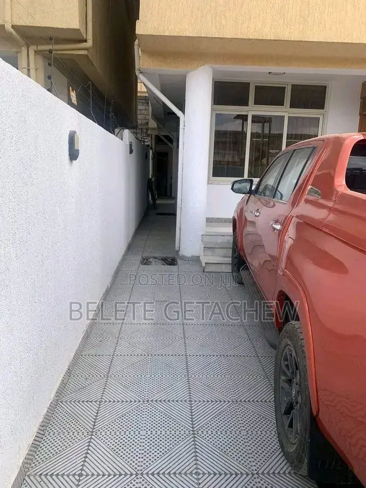 6bdrm House in Ayat G+1 With, Yeka for sale