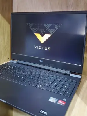 New Laptop HP Victus 15 16GB AMD Ryzen 5 SSD 512GB