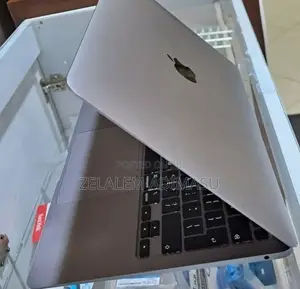 New Laptop Apple MacBook Air 2020 M1 8GB Intel Core I5 SSD 256GB