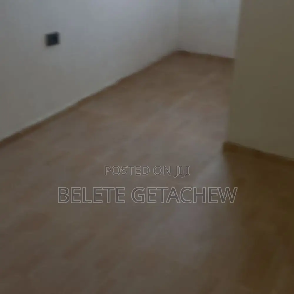 3bdrm Apartment in Ayat Square, Yeka for sale