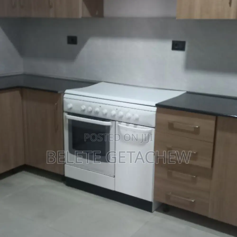 3bdrm Apartment in Ayat Square, Yeka for sale
